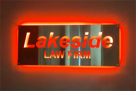 a sign that reads lakeside law firm
